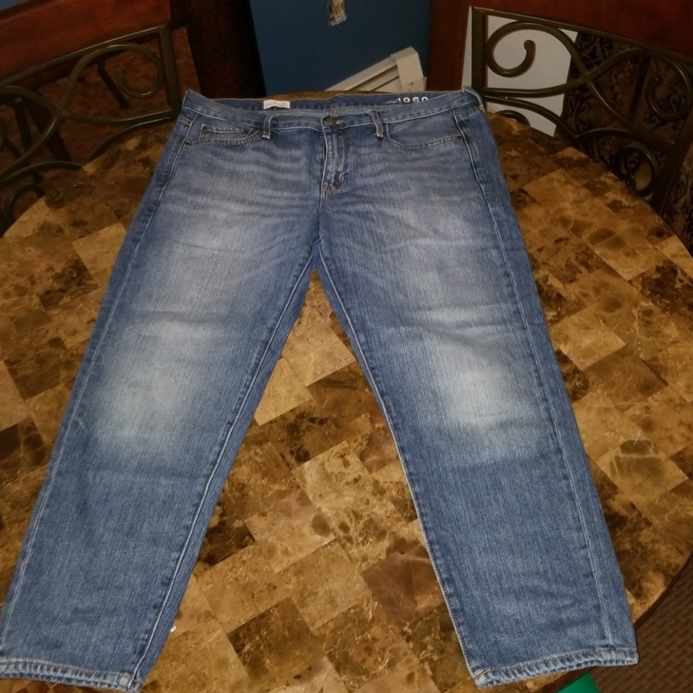 Ankle pants